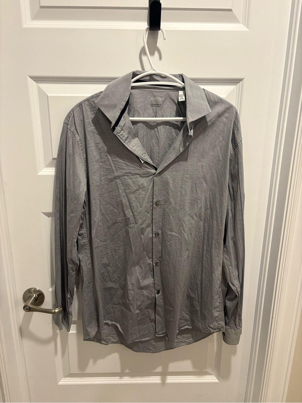 Calvin Klein Men's Light Gray Button-Up Dress Shirt